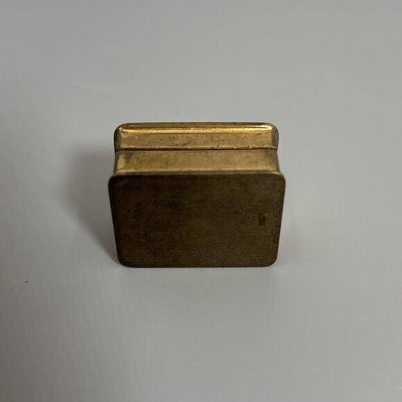 Vintage 1940's Volupte Brass Hinged Pill Box Trinket Box Gold Tone - Picture 5 of 5